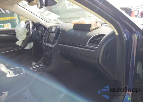 2016 Chrysler 300 Limited из США, поврежденный, VIN 2C3CCAAG3GH216554